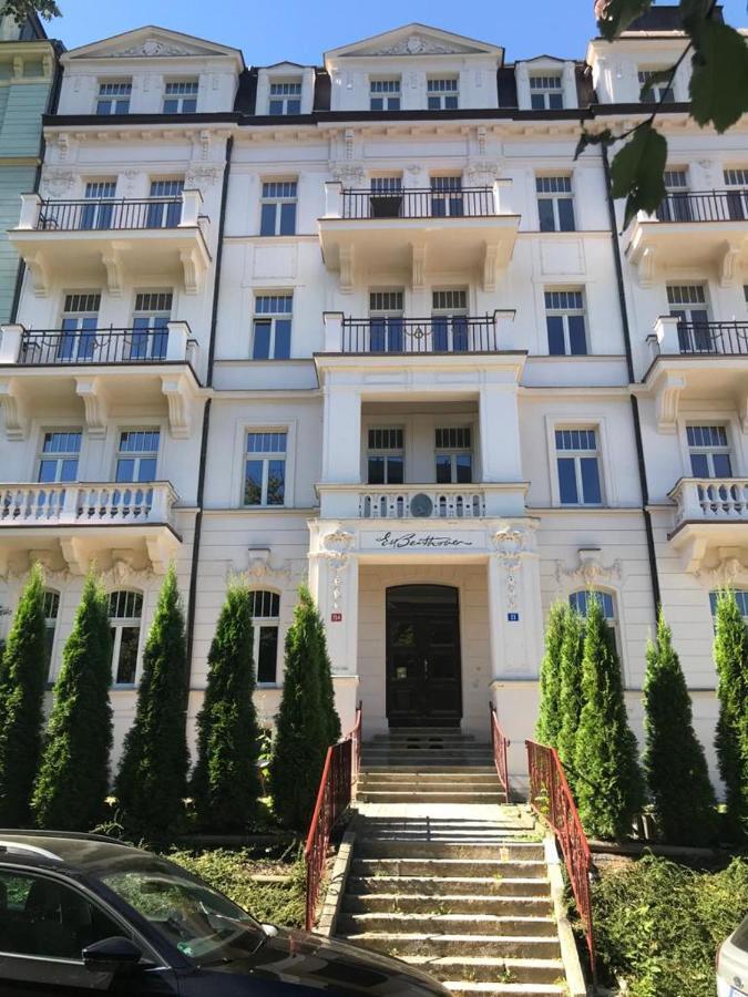 Rezidence Beethoven Lägenhet Karlsbad Exteriör bild